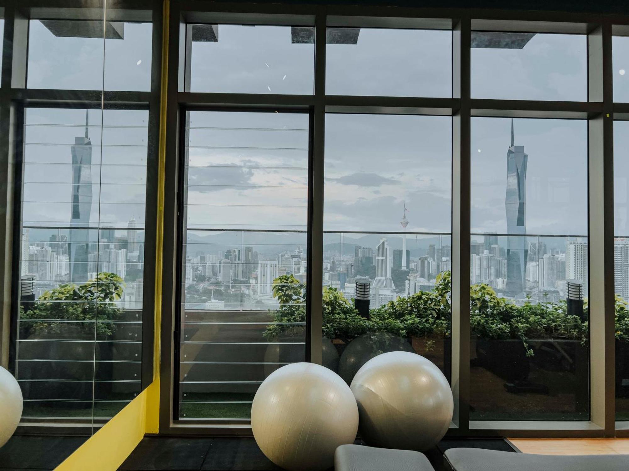 Sky Pool Suites Kl Sentral - Riveria City Kuala Lumpur Zewnętrze zdjęcie